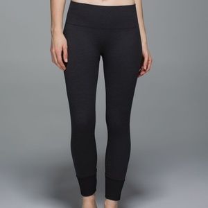 Lululemon Ebb to Street 7/8 Pants